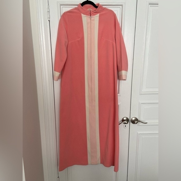 Vanity Fair Vintage Retro Fleece Pink & Cream Stripe Comfy Soft House Robe 70’s - Picture 1 of 15